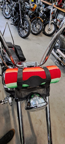Texas Leather Meksikansk teppe med reimer. Serape rød.
