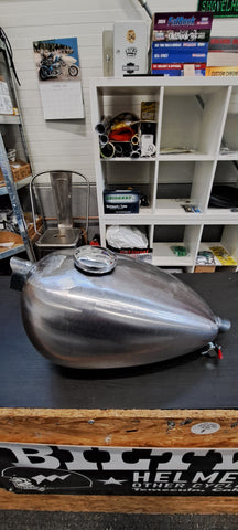 Chopper Peanut gas tank, 2.0 gallon.
